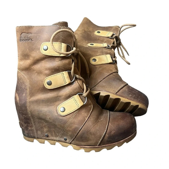 SOREL Joan Of Arctic Mid Lexie Wedge Leather Ankle Boots, size 9 - Picture 1 of 7
